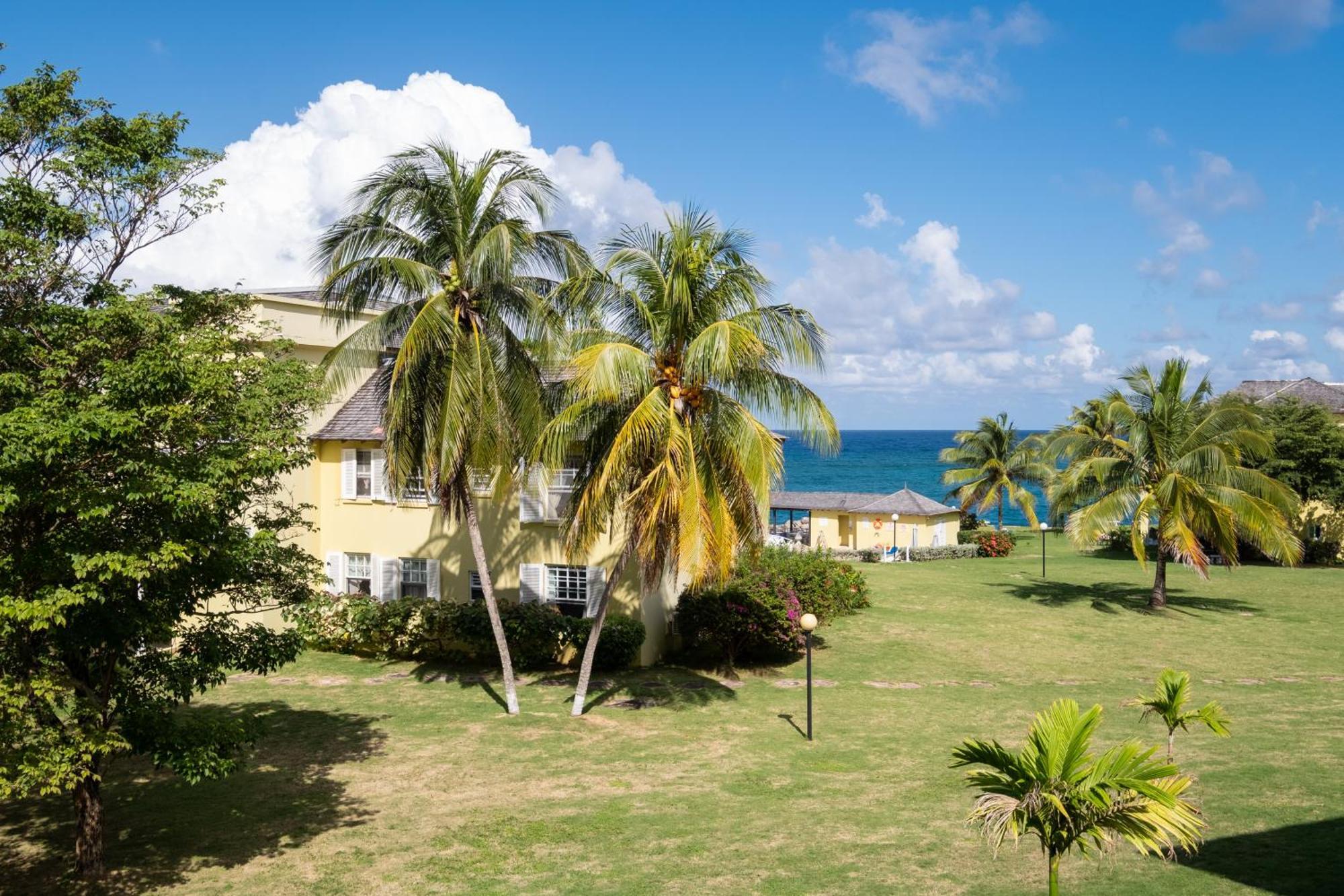 Jamaica Time Driftwood At Sea Palms 3Br 3Ba Condo In Ocho Rios With Pool And Beach Front With Views Only 10 Mins From Ochi Intl Airport Direct Flight From Miami Saint Mary Exterior foto